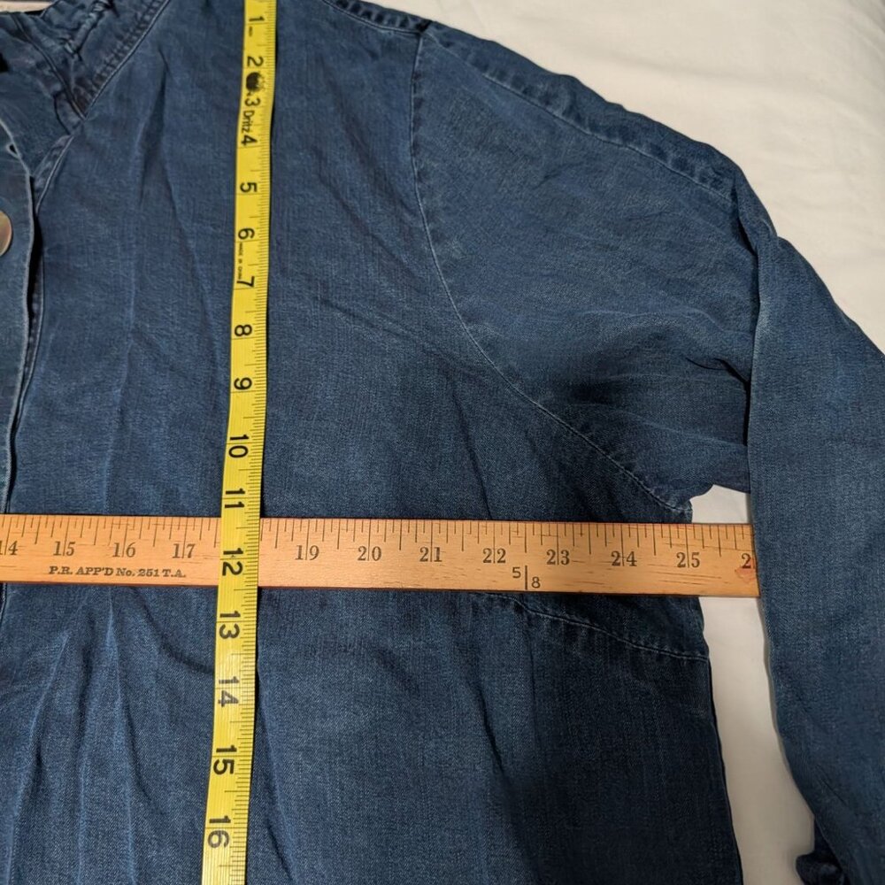 Soft Surroundings Women 2X Tencel Denim Button-Up Shirt Ruffle Collar Split Cuff - Picture 12 of 14